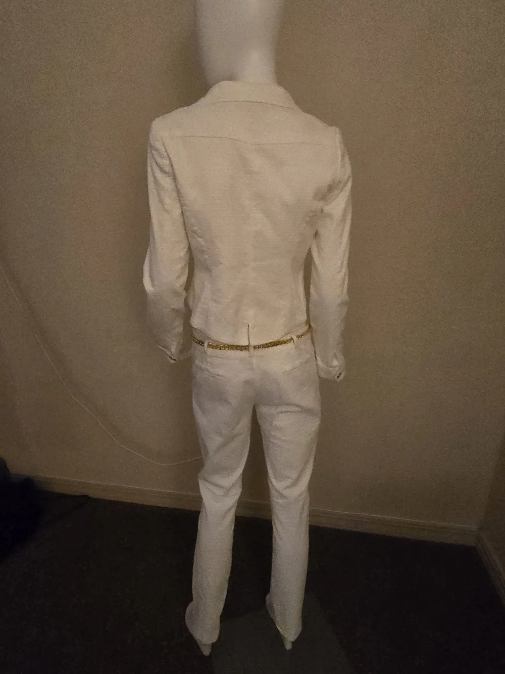 RAMPAGE Cropped Double-Breasted White Tailored Jacket and Pants SeT - Picture 3 of 7